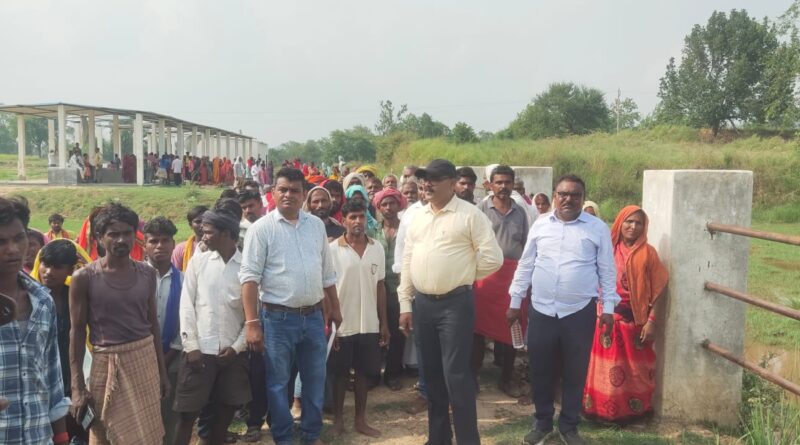 1000 पौधों की बारात… 95 गरीबों को घर की सौगात, तहसीलदार देवेंद्र यादव की पहल ने जीत लिया दिल