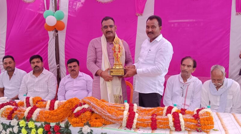 21 लाख की लागत से बनी सीसी रोड व सीवर का लोकार्पण, ग्रामीणों को मिली बड़ी सौगात