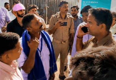 चकिया- लक्ष्मी चैरिटेबल सेंटर में ऑपरेशन के बाद महिला की मौत, अस्पताल के बाहर परिजनों का हंगामा…….. अस्पताल पर लापरवाही का आरोप, शव रखकर किया प्रदर्शन, पुलिस ने कराया शांत