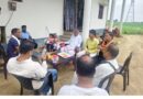 गांव में तीन मौतों से अभी भी गम में डूबे हैं लोग , पीड़ित परिवारों से मिले विधायक कैलाश , विधायक ने दिया बड़ा भरोसा—पीड़ित परिवारों को नहीं छोड़ा जाएगा अकेला, दिया फार्म